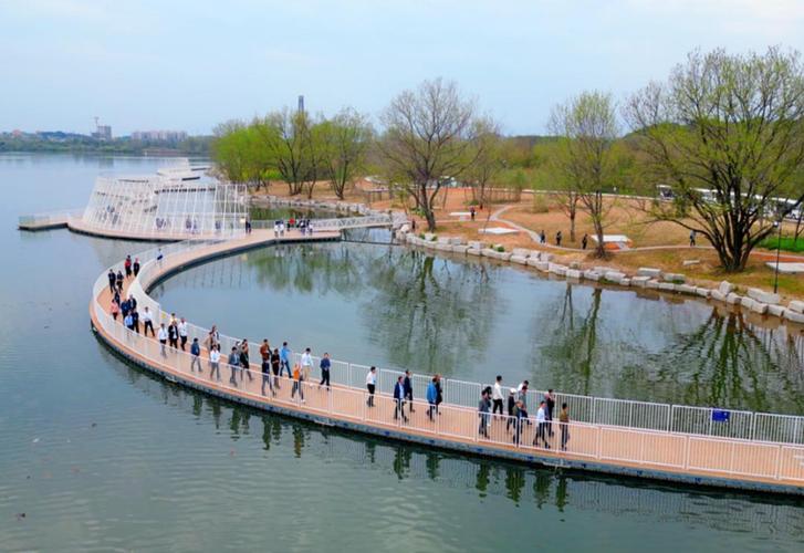 上海旗华水上工程建设股份 深耕水上工程，服务上海城市建设